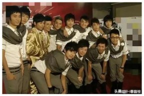 八卦故事吃瓜娱乐,揭秘八卦故事中的吃瓜娱乐传奇